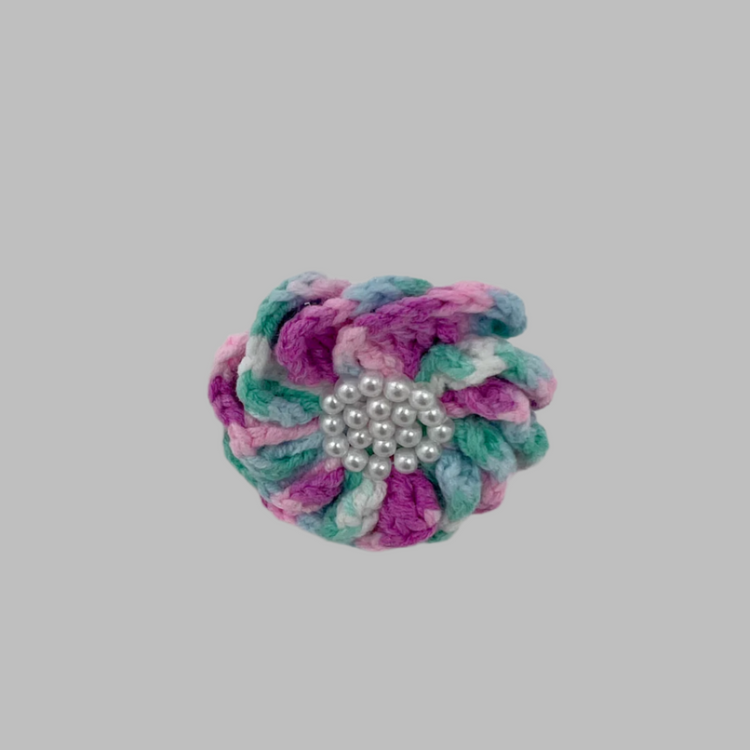Magnolia hair tie