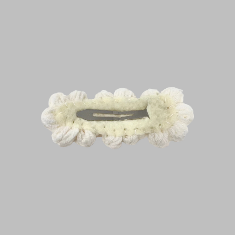 A Set Of Daisy Hair Clip