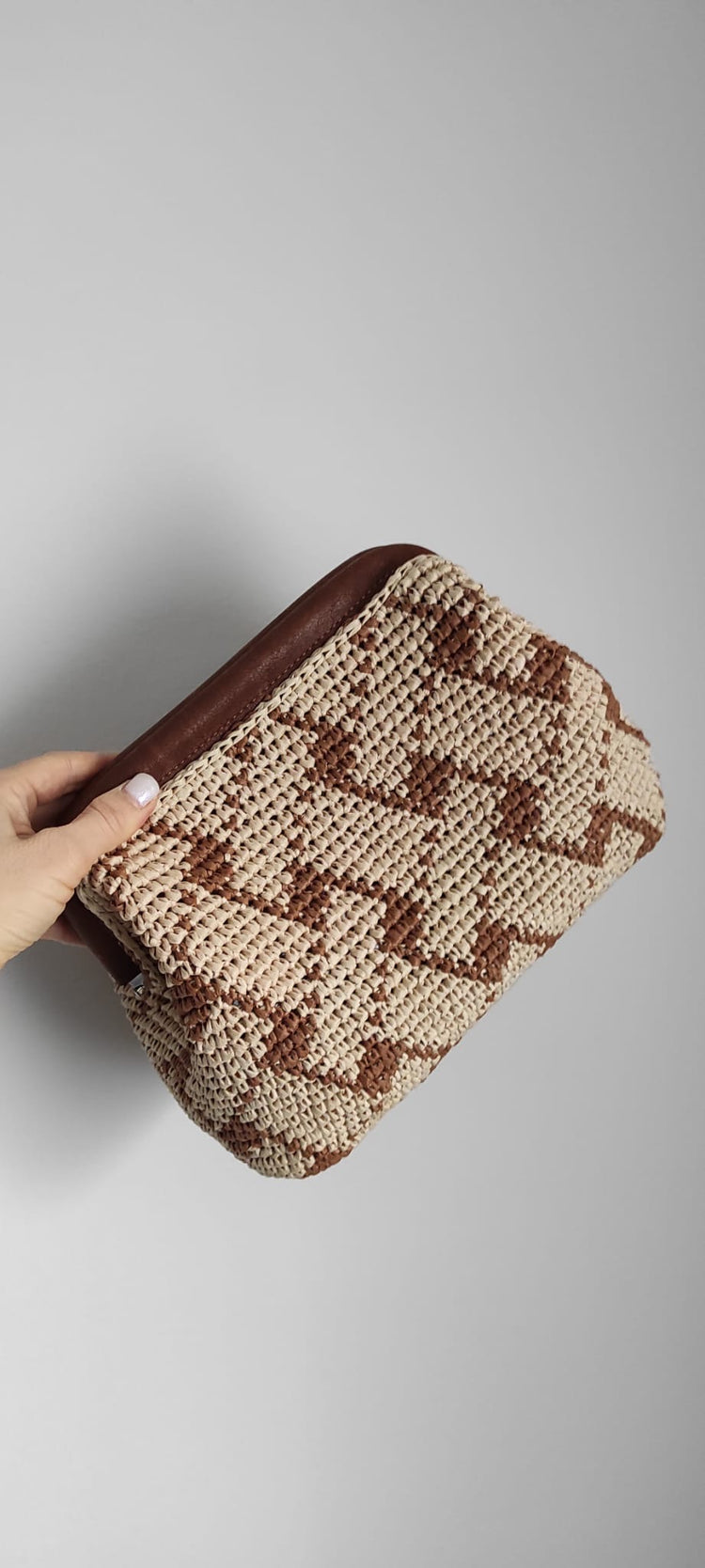 Vibrant Purse Stitches