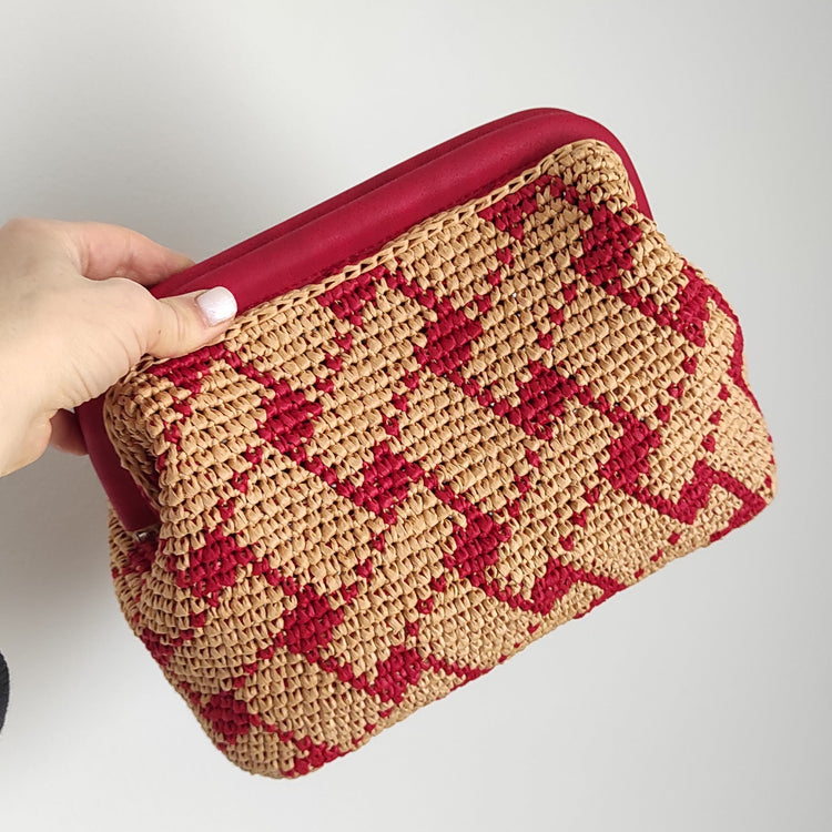 Vibrant Purse Stitches
