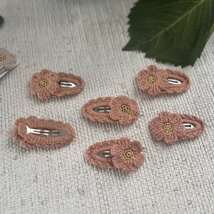 Minimalist Flower Hair Clip