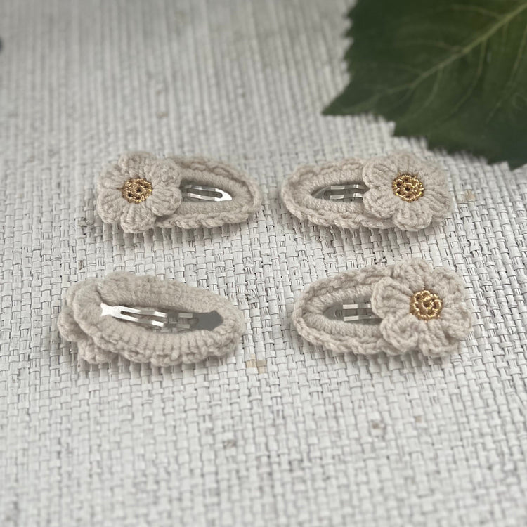 Minimalist Flower Hair Clip