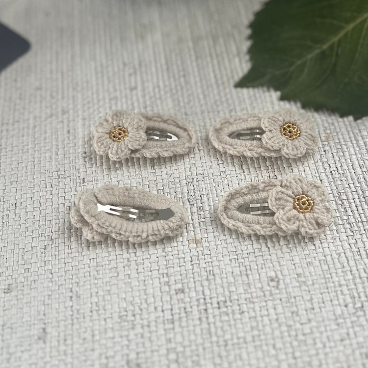 Minimalist Flower Hair Clip