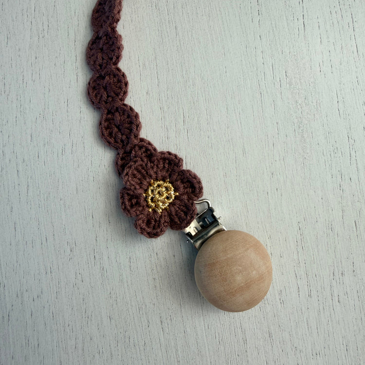 Daisy Chain Pacifier Holder