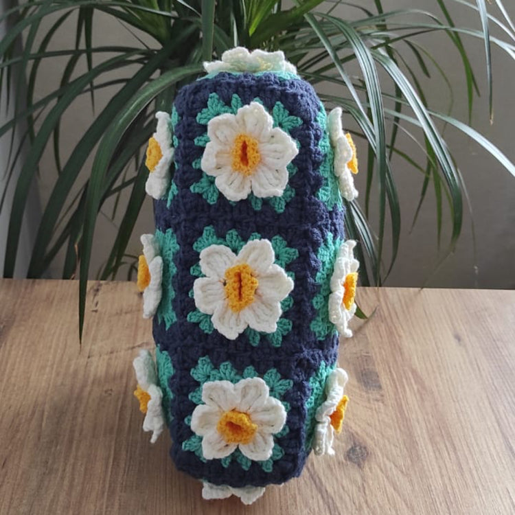 crochet flower Clutch purse bottom view