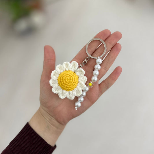 Daisy Flower Keychain