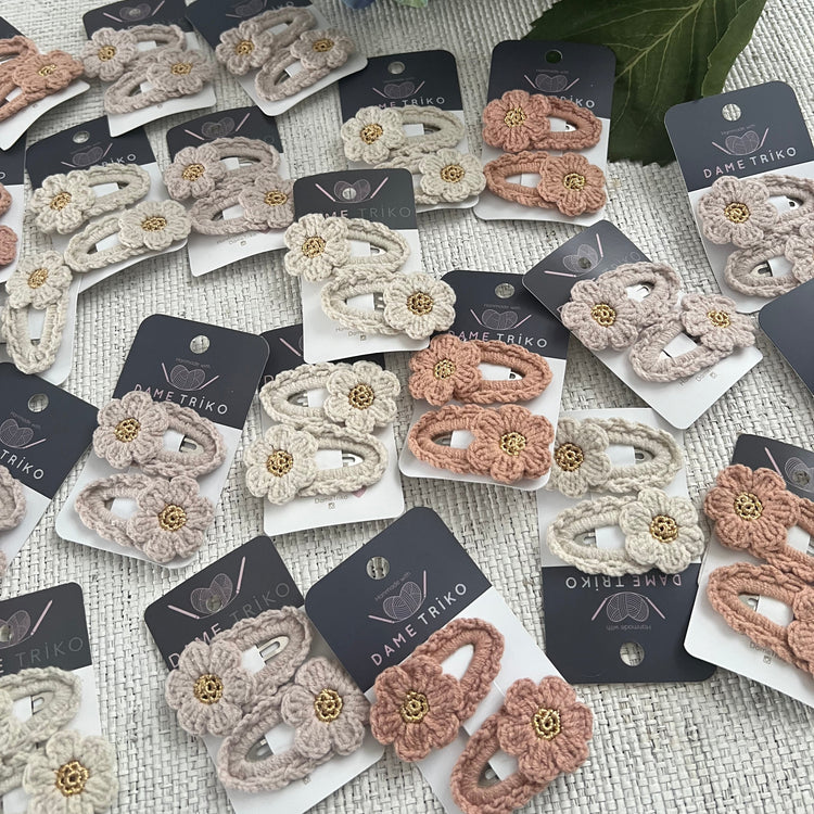 Minimalist Flower Hair Clip