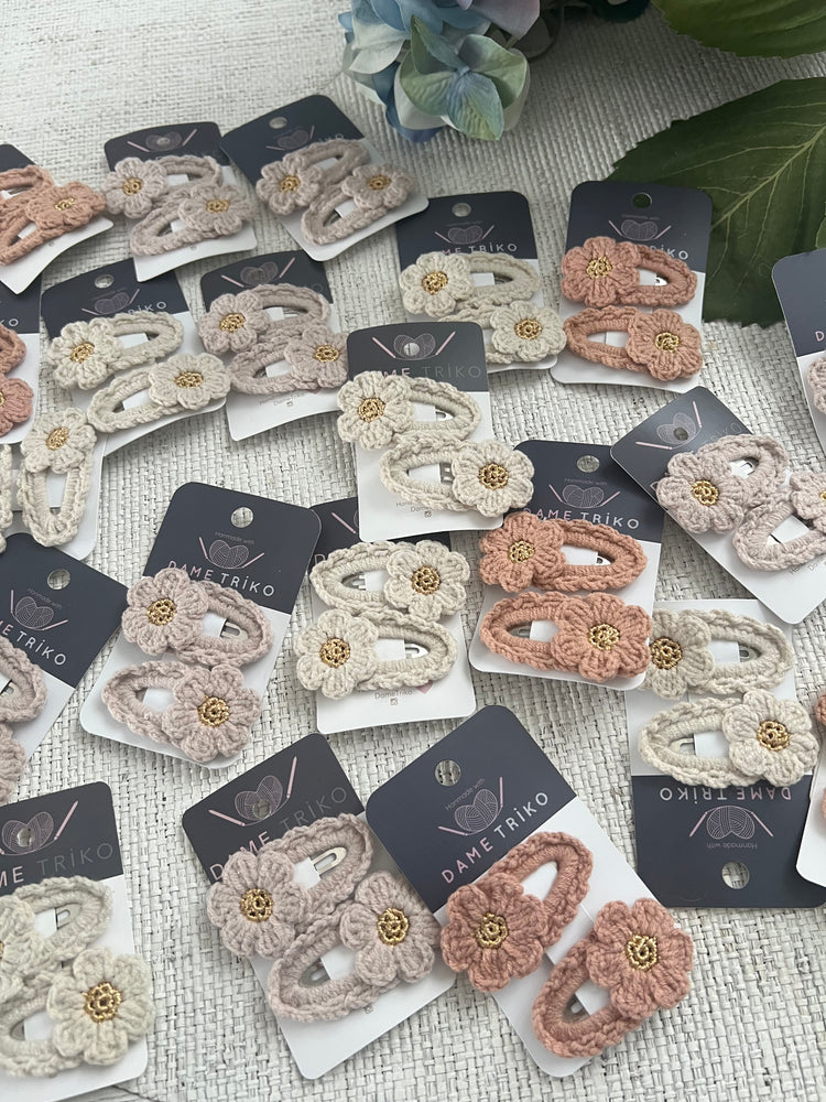 Minimalist Flower Hair Clip