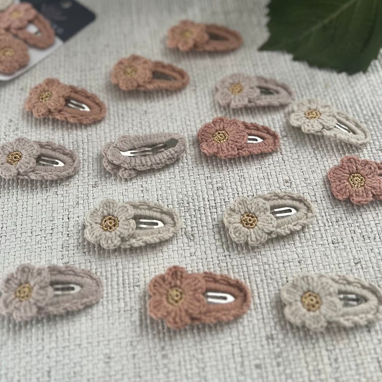 Minimalist Flower Hair Clip