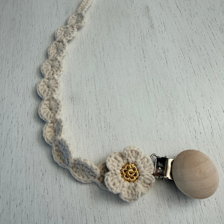 Daisy Chain Pacifier Holder