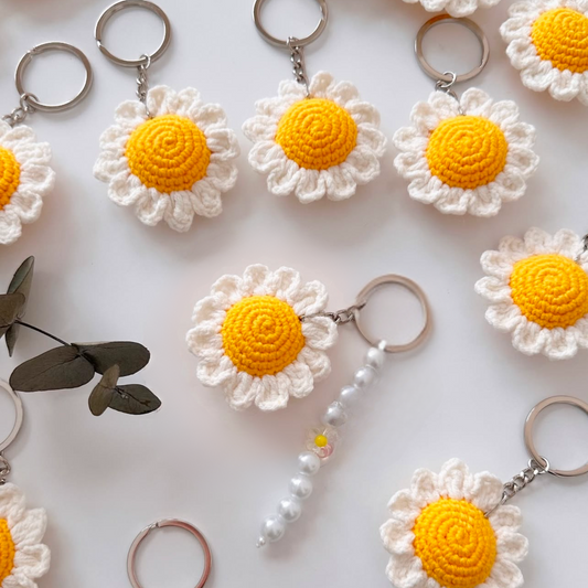 Daisy Flower Keychain