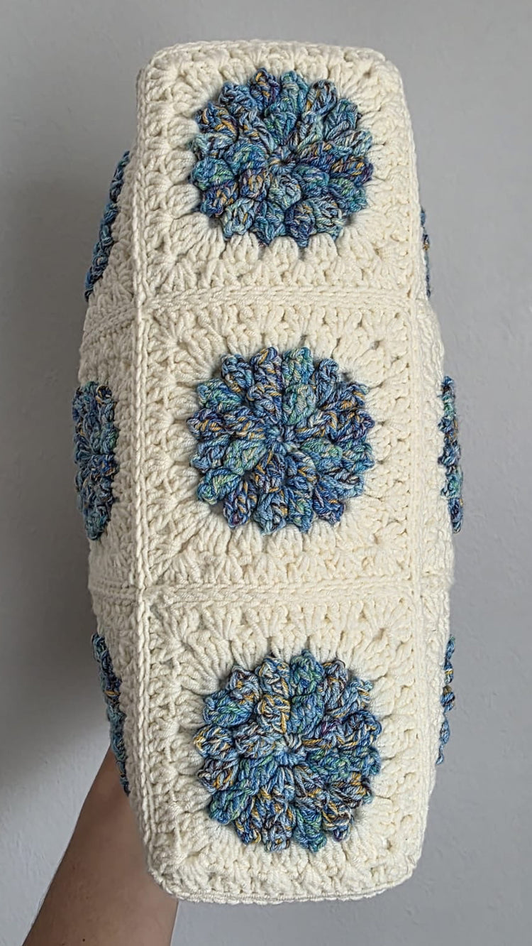Crochet Puff Flower Purse