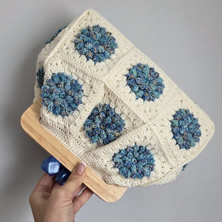 Crochet Puff Flower Purse